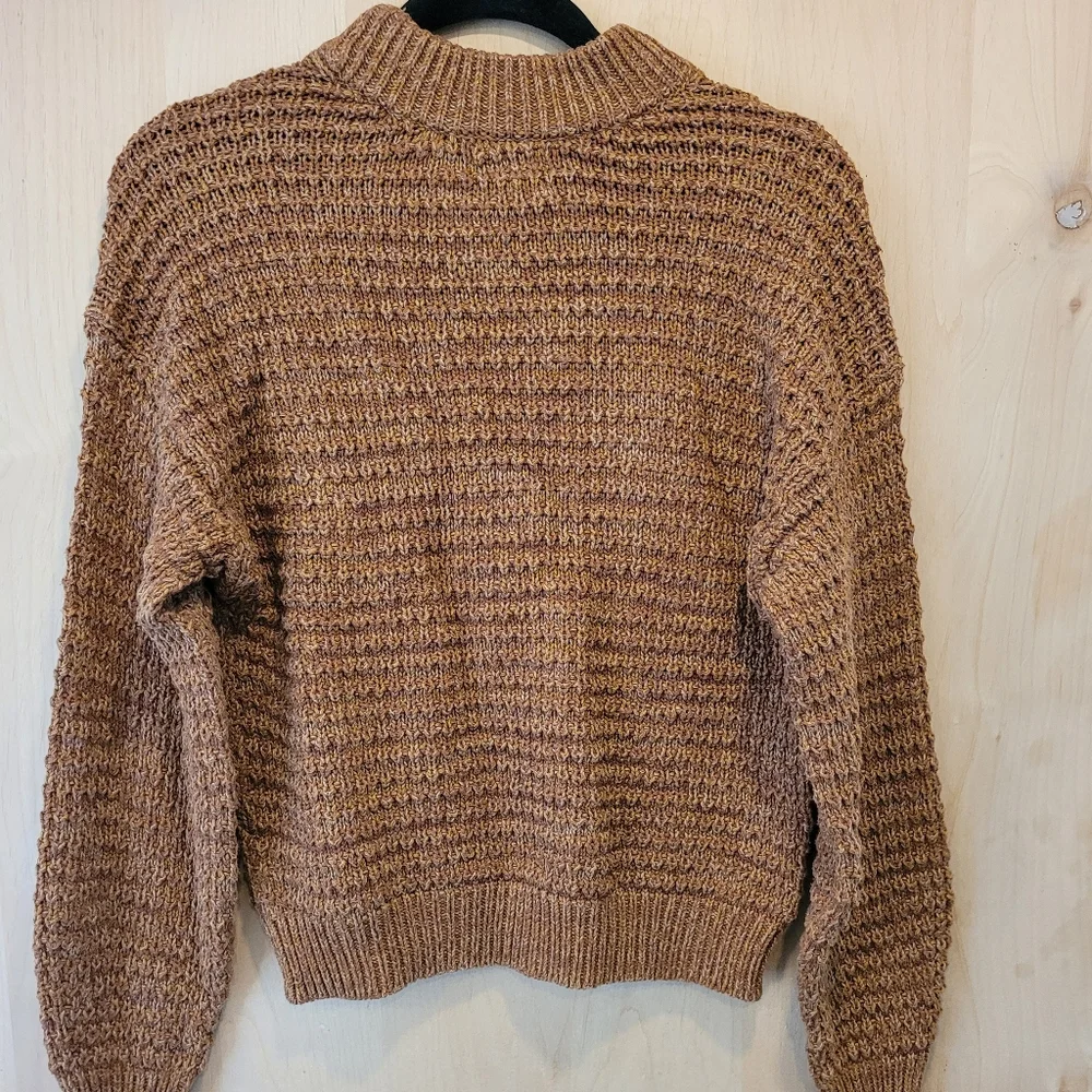 🛑DONATED🛑Universal Thread Sweater - Picture 2 of 4